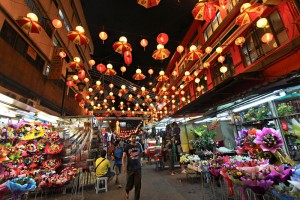 Malaysia-Kuala-Lumpur-Chinatown-Petaling-Street-Night-L_392014_12223