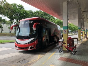 KKKL Bus Pickup